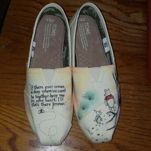 Toms custom hand painted womens pooh piglet